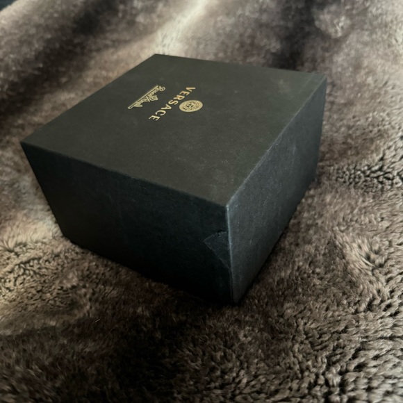 Versace Snow Globe - Picture 7 of 7